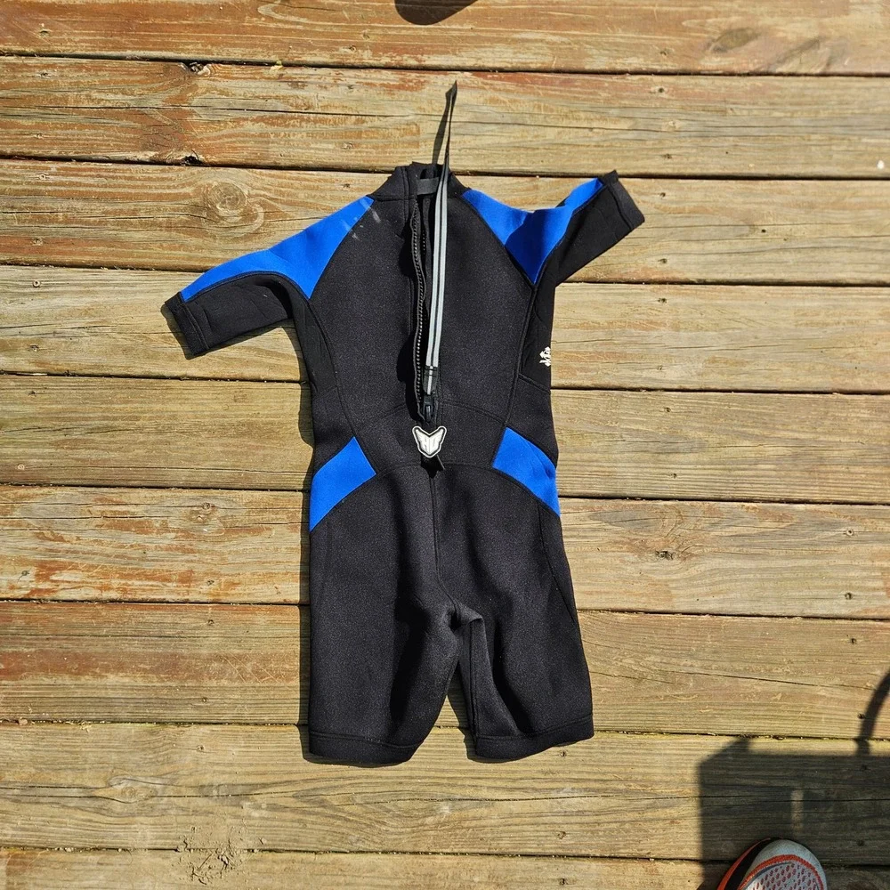 HO Sports Junior Size 10 Wetsuit Black‎ Blue Shorty Short Sleeve Kids Neoprene